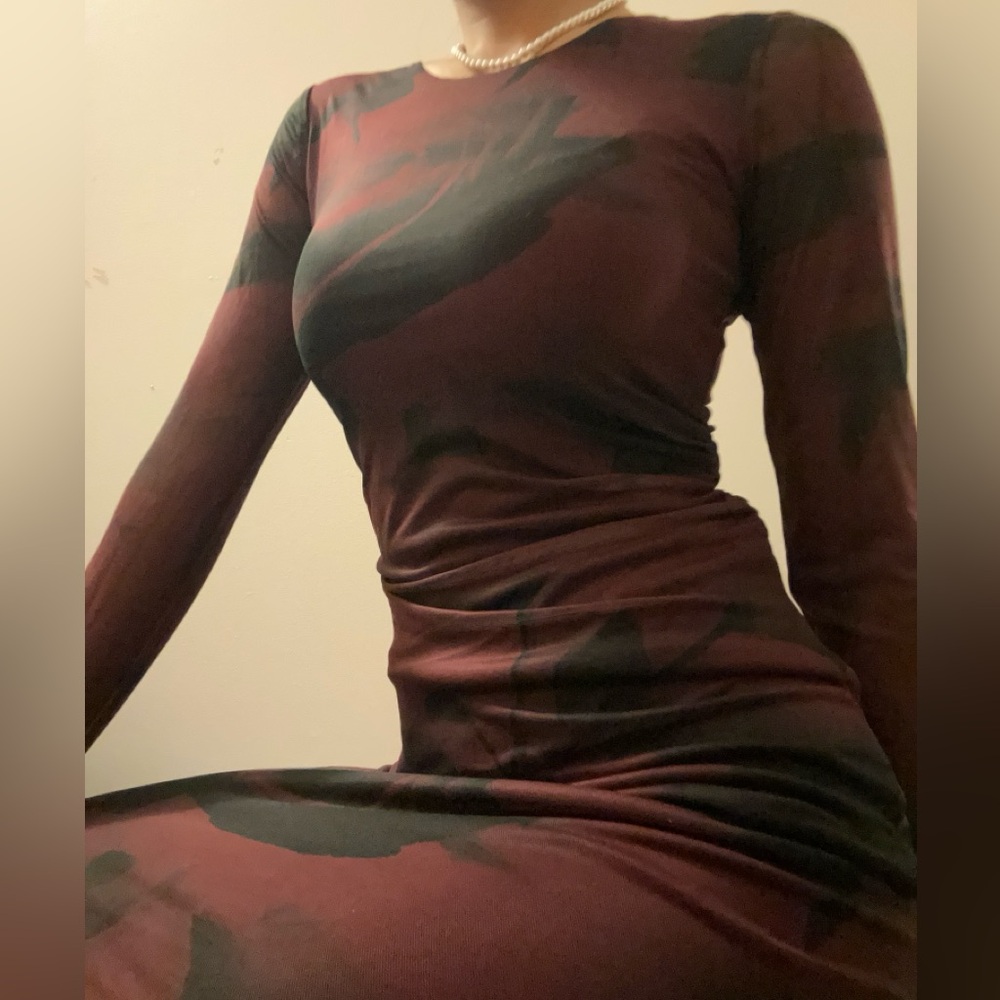 Stradivarius Maroon and Black Long Sleeve Dress